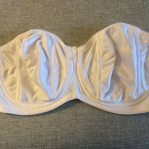 Dominique white strapless bra. Worn 1x. Size 38DD. Style 8519 can put straps on